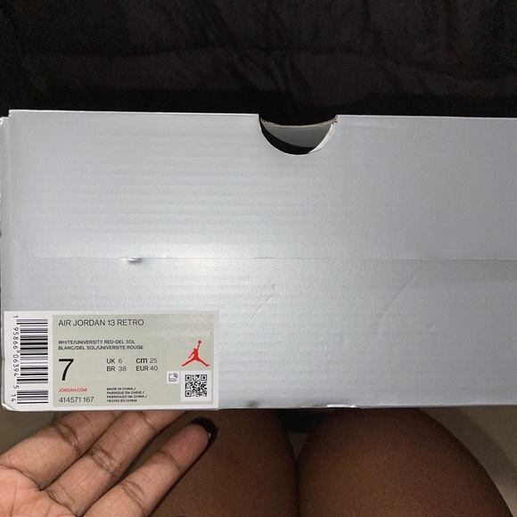 Athletic_Shoes